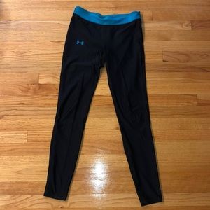 Price drop!! Black under armour leggings.